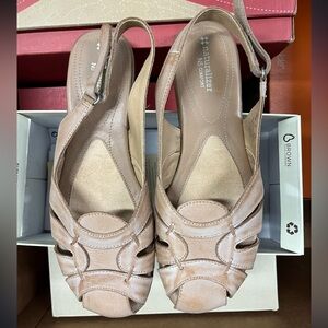 Naturizer sling back sandals .